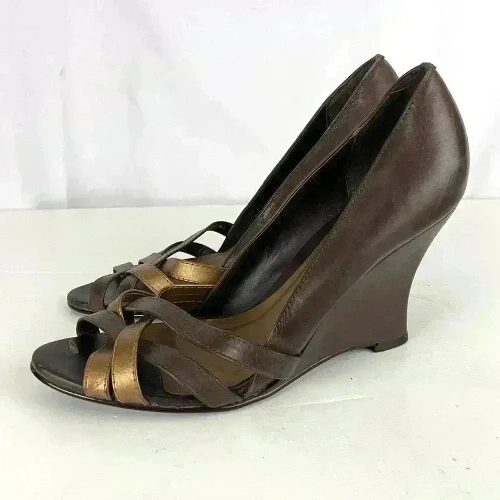 Via Uno‎ Brown Wedges Sandals Sz 6 Bronze Women's Brazilian Shoes